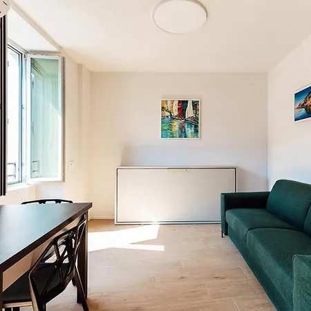 Lago Suites 아파트 코모