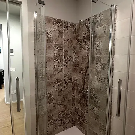 Lago Suites 아파트