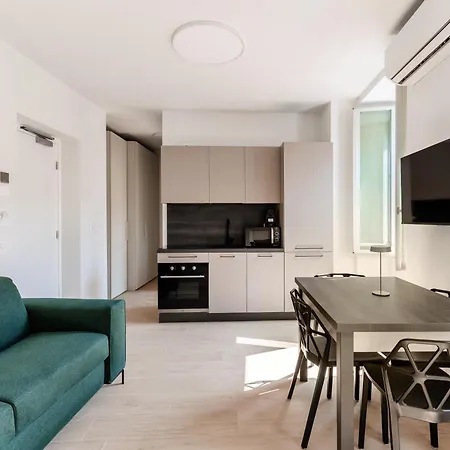 Lago Suites 아파트
