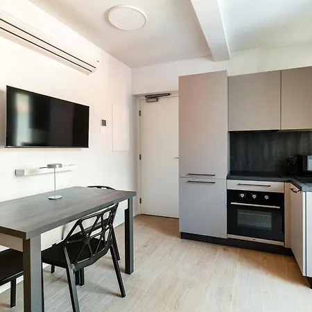 Lago Suites * 코모