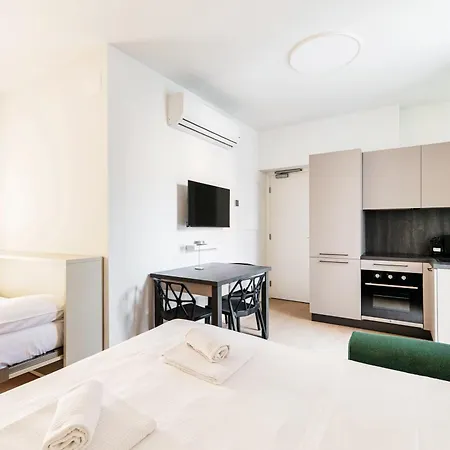 Lago Suites * 코모