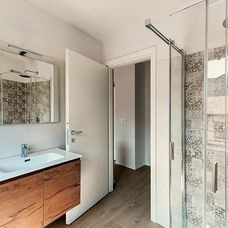 Lago Suites 아파트 코모
