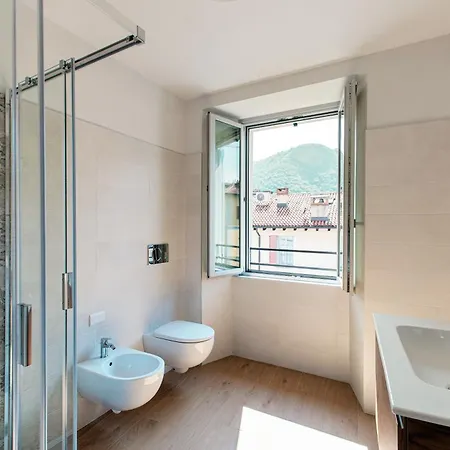 아파트 Lago Suites 코모
