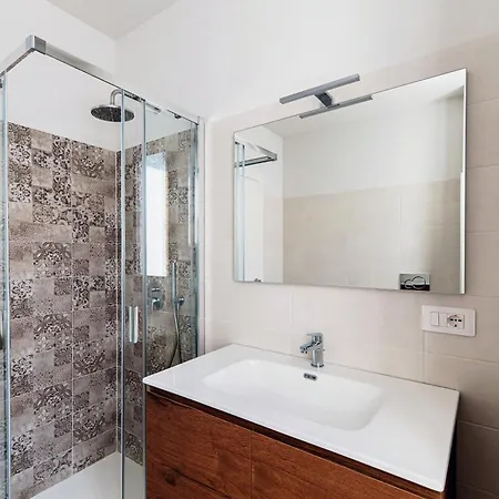 Lago Suites * Como
